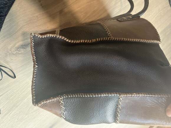 Large Dark Brown Leather Bag for the Weekend. Mix of Patchwork Style Leathers. W - Picture 14 of 16